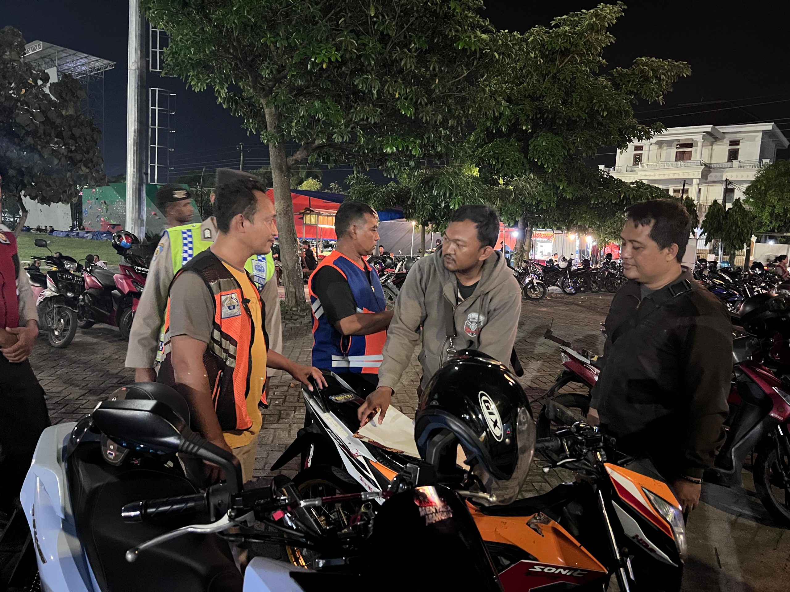 bcd0bc25-a9ed-451c-a3ef-be5eed3ff58b
