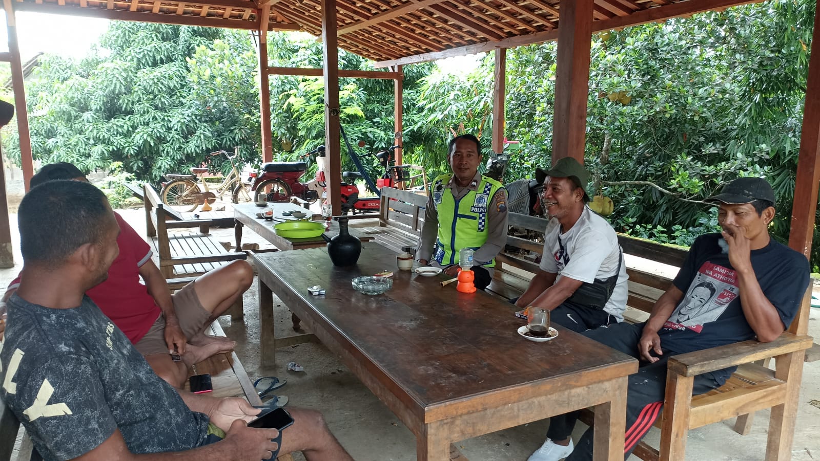 1a2b3aff-c9a5-400b-801f-3cf9f7588cab